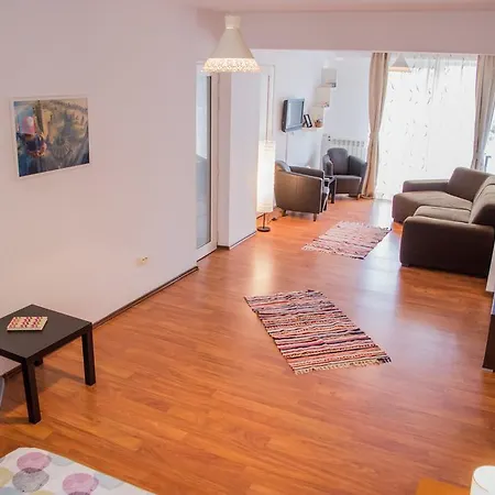 Old Town Centralis Apartment Bukarest